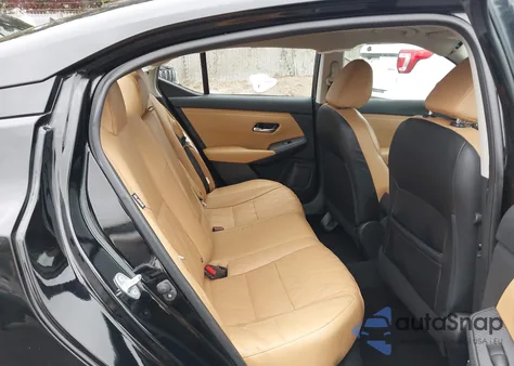 2021 Nissan Sentra Sv Xtronic Cvt z USA, uszkodzony, nr VIN 3N1AB8CV3MY235141